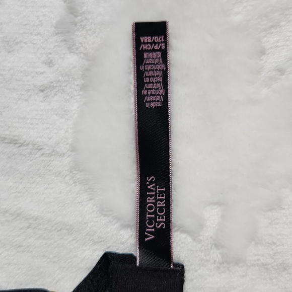 Victoria Secret Floral w/Lace, Slip, Nightgown & Underwire Adjustable Straps - Picture 10 of 10